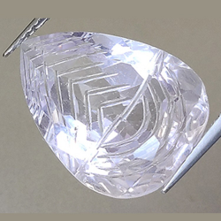 11.28ct Améthyste Taille Pera avec Gravure