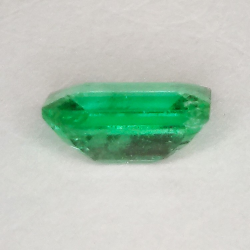 1,23 ct Smaragd, Smaragdschliff 7,87 x 5,91 mm