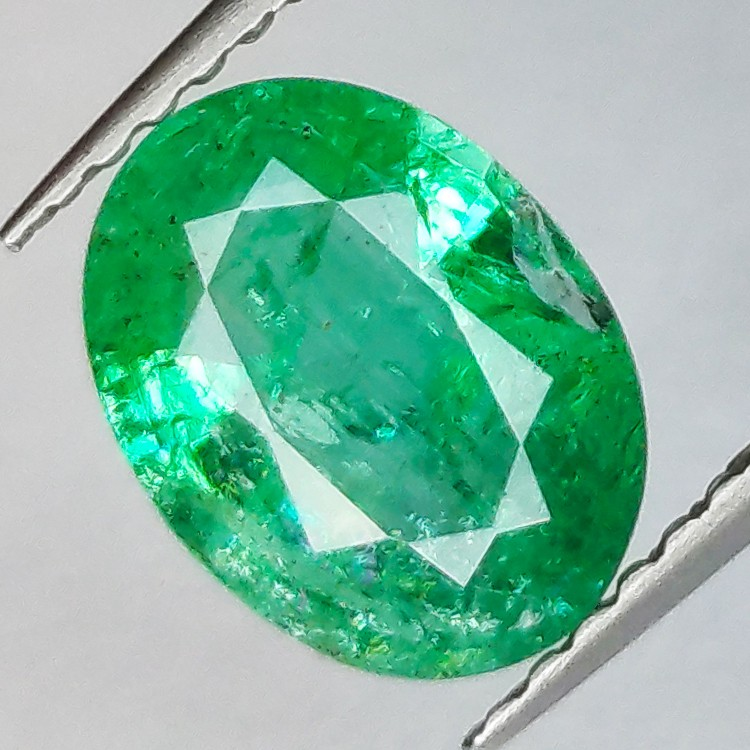 1.53ct Esmeralda Talla Oval