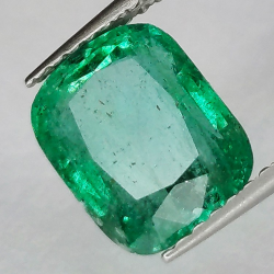 2.31ct Émeraude Taille Coussin