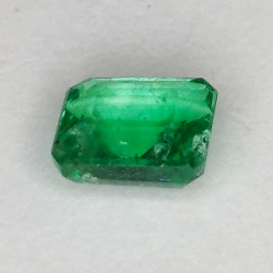 1,22ct Smaragd, Smaragdschliff 6,82 x 5,92mm