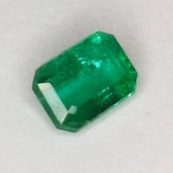 1,06ct Smaragd, Smaragdschliff 7,11x5,06mm