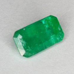 1,13 ct Émeraude Taille Émeraude 7,98x4,66 mm