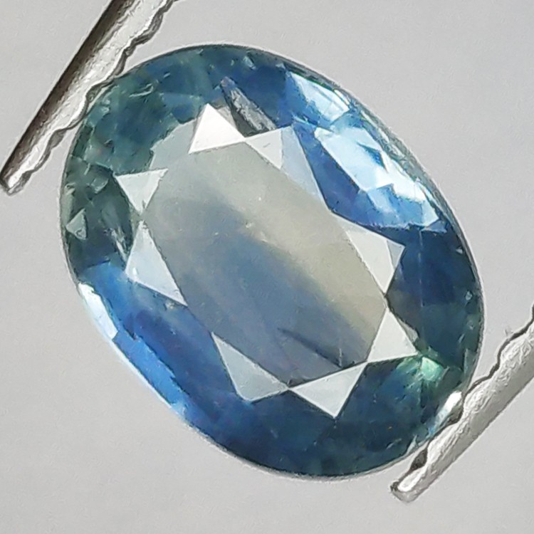 1.10ct Saphir Oval Schnitt