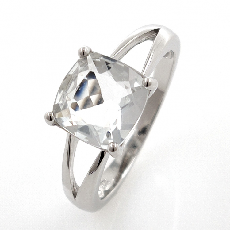 White topaz ring and 925 silver