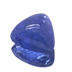 Cabochon di tanzanite a taglio triangolare da 7,64 ct, 11,46x12,13 mm