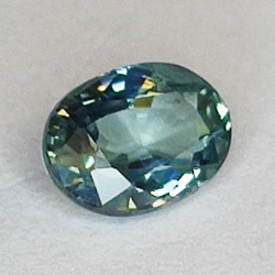 Zaffiro a taglio ovale da 1,42 ct, 7,18 x 5,28 mm