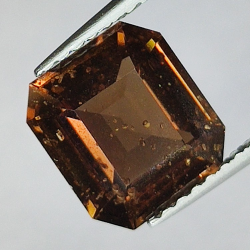 2.74ct Saphir Brun Taille Émeraude