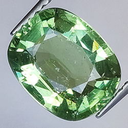 3.07ct Apatite Verde Taglio Cuscino