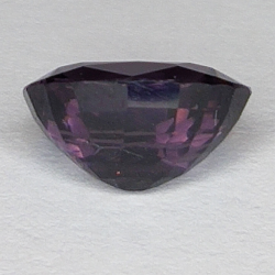 Spinello viola da 2,15 ct, taglio ovale 9 x 7 mm