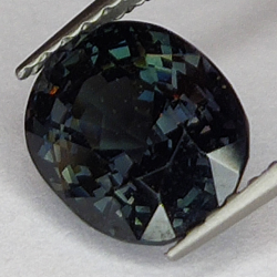 2.13ct Green spinel oval cut 8x6mm