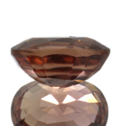 2.91ct Zircon Orange coupe ovale 8.9x6.3mm