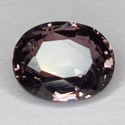 1.62ct Espinela Rosa talla oval 7.76x6.27mm