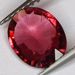 1.12ct Tourmaline Rubellite oval cut 9x7mm