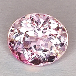 1,80ct Tourmaline Rubélite coupe oval 7x6mm