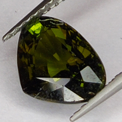 1.87ct Tormalina Verdelite taglio a pera 8x6mm