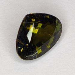 1.87ct Turmalina Verdelita talla pera 8x6mm