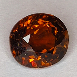 1,95 ct Tourmaline orange coupe ovale 7x6mm