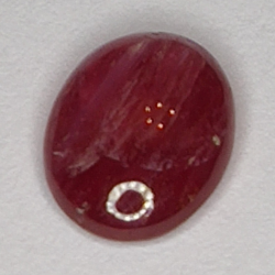 1.70ct Rubino Stella cabochon ovale 8x6mm