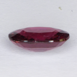 1,67ct Rubellit-Turmalin ovaler schliff 10x8mm