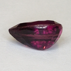 1.61ct Tormalina Rubelite taglio pera 9x6mm