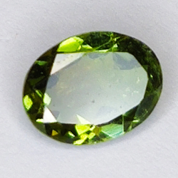 0.84ct Tormalina Verdelite taglio ovale 8x6mm