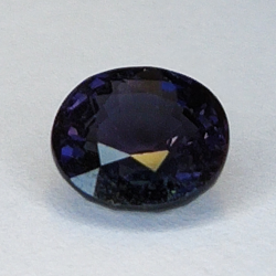 1.41ct Tormalina Viola taglio ovale 7x6mm