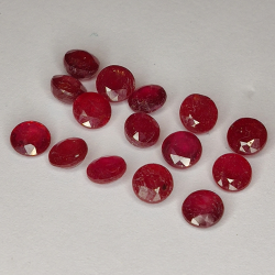 6.95ct Ruby round cut 4.2x2.9mm 15pc