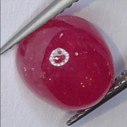 4.99ct Rubis coupe ovale 9.1x8.2mm