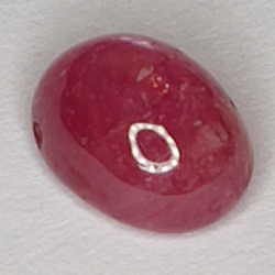 1,93ct Rubin Stern cabochon oval 7x5mm