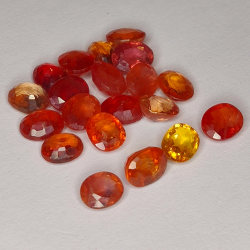 10.26ct Zafiro Naranja talla oval 5x4mm 20pz