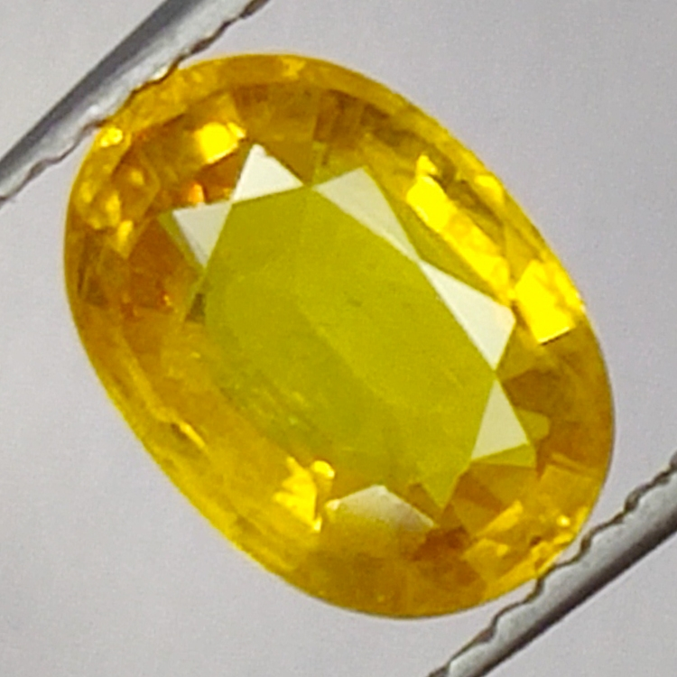 2,14ct Saphir Jaune coupe ovale 9x6mm