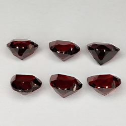 6.01ct Granate Rojo talla corazón 6x6mm 6pz