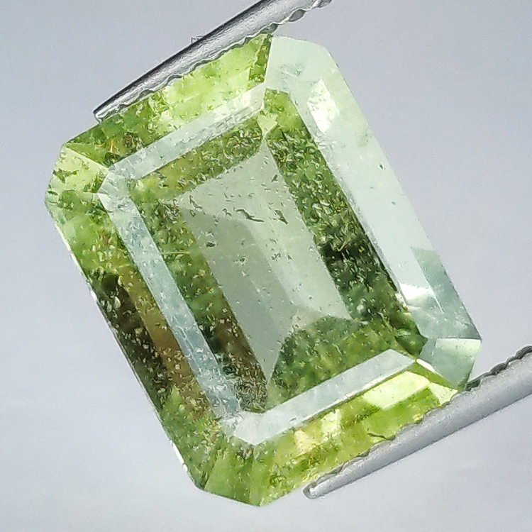 4.36ct aigue-marine vert émeraude