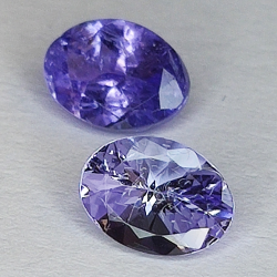 Coupe ovale Tanzanite 7 x 5 mm