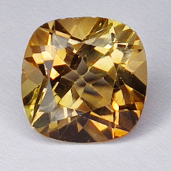 6.69ct Champagne Topaz cushion cut 11x11mm