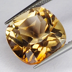 6.69ct Champagne Topazio taglio cuscino 11x11mm