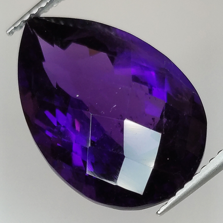 Pear cut amethyst with checkerboard 18.00x13.00mm 1pz