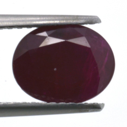 2,88ct Ruby Oval Cut