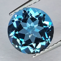 2.28 ct Blue Topaz Round Cut 8 mm