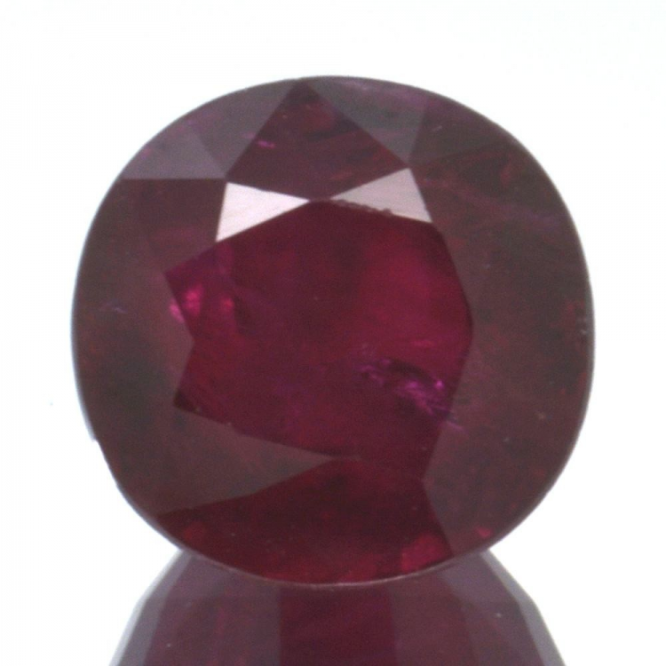 2,25ct Ruby Oval Cut