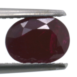 1,85ct Ruby Oval Cut