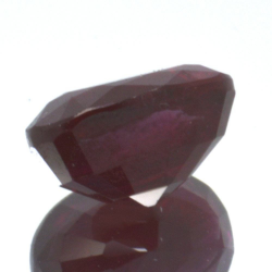 1,85ct Ruby Oval Cut