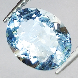 1.73ct aigue-marine ovale taille 8.9x7x4.8mm