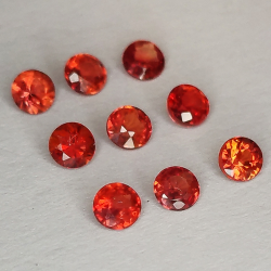 Red Songea Sapphire Round Cut 2,1-2,9 mm 1ct