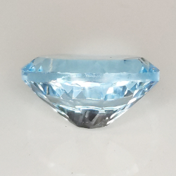 Blauer Topas oval geschnittenes Jahrtausend 10x8mm 1 Stck