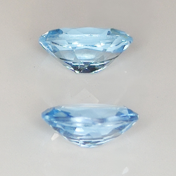 Topacio azul talla oval 9x7mm 4pz