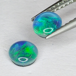 Cabochon Opale 0.86ct coupé 5mm