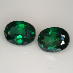 Green topaz oval cut 9x7mm 2pz