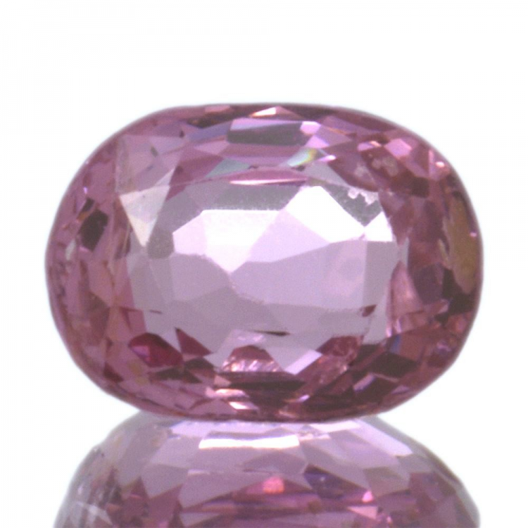 1,04ct.Spinel Oval Cut